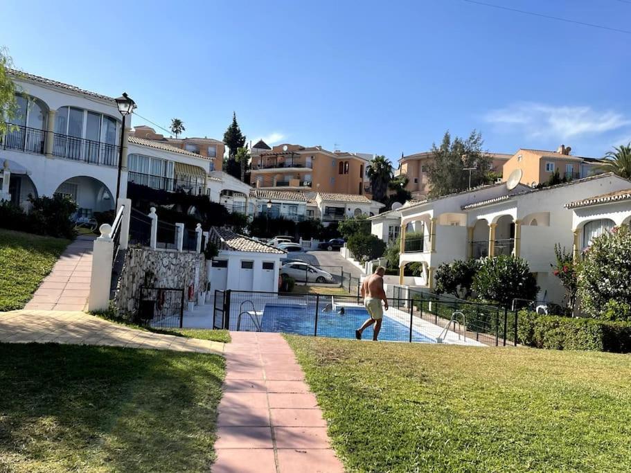 Lux 2 Kmr App Stella Blanca Met Zwembaden Airco En Zeezicht Διαμέρισμα Fuengirola Εξωτερικό φωτογραφία